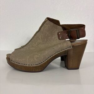 Dansko Reggie Leather Lace Print Peeptoe Clog Heels Taupe and Brown Size 11